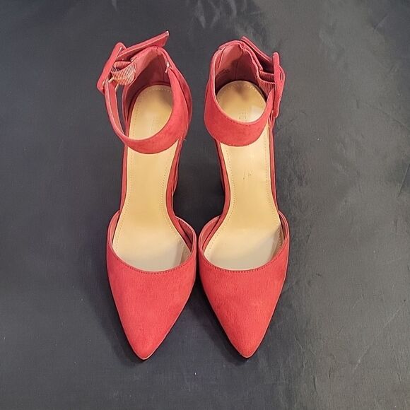 BRAND NEW FOREVER 21 FAUX SUEDE BLOCK HEELS PUMP - Picture 3 of 15